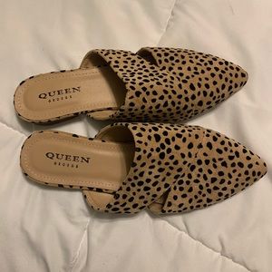 Brand new never worn slide on shoes